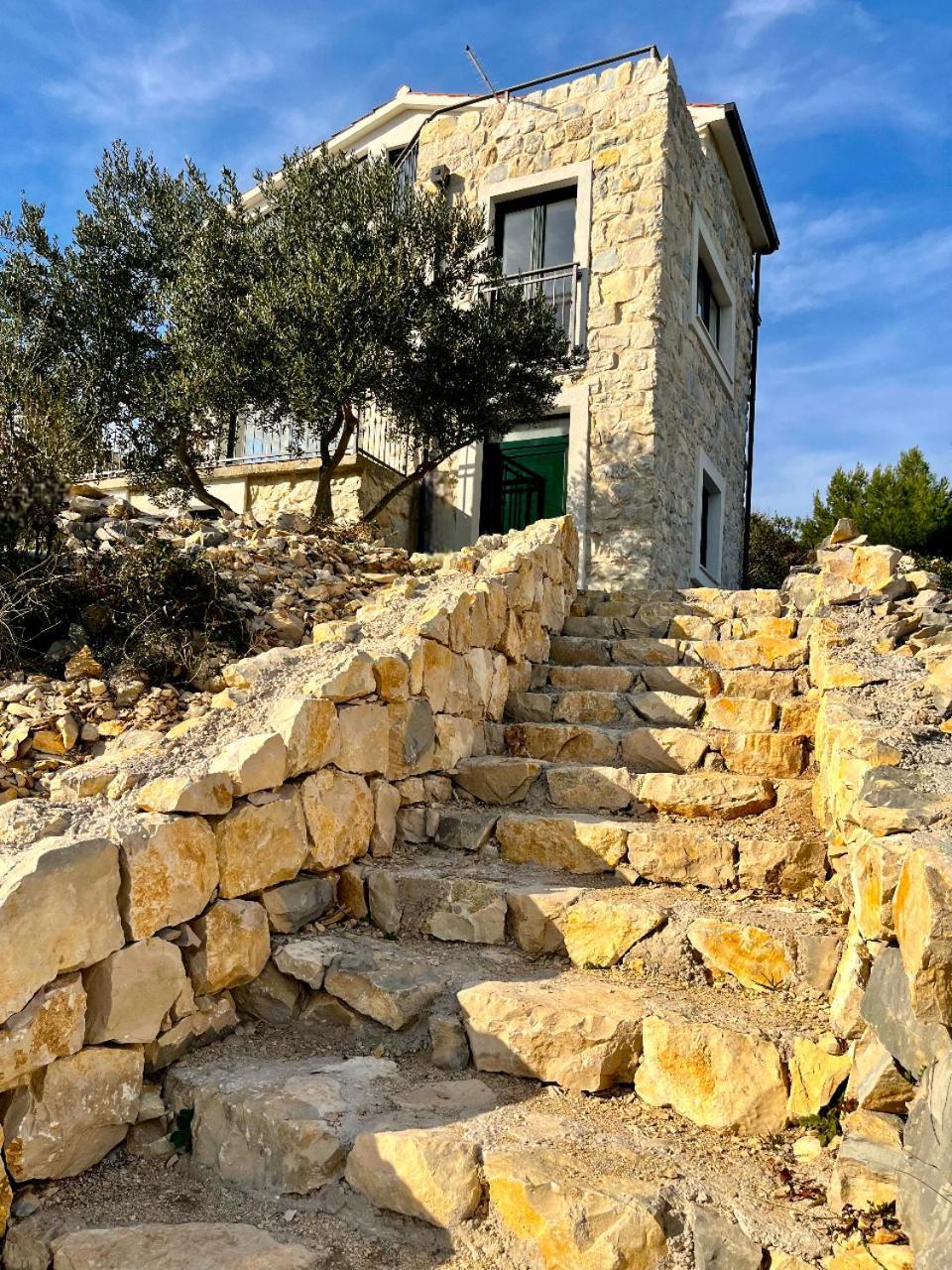 Kaštel Novi Villa Bepina, Surrounded By Sea, Olive, Vineyard מראה חיצוני תמונה