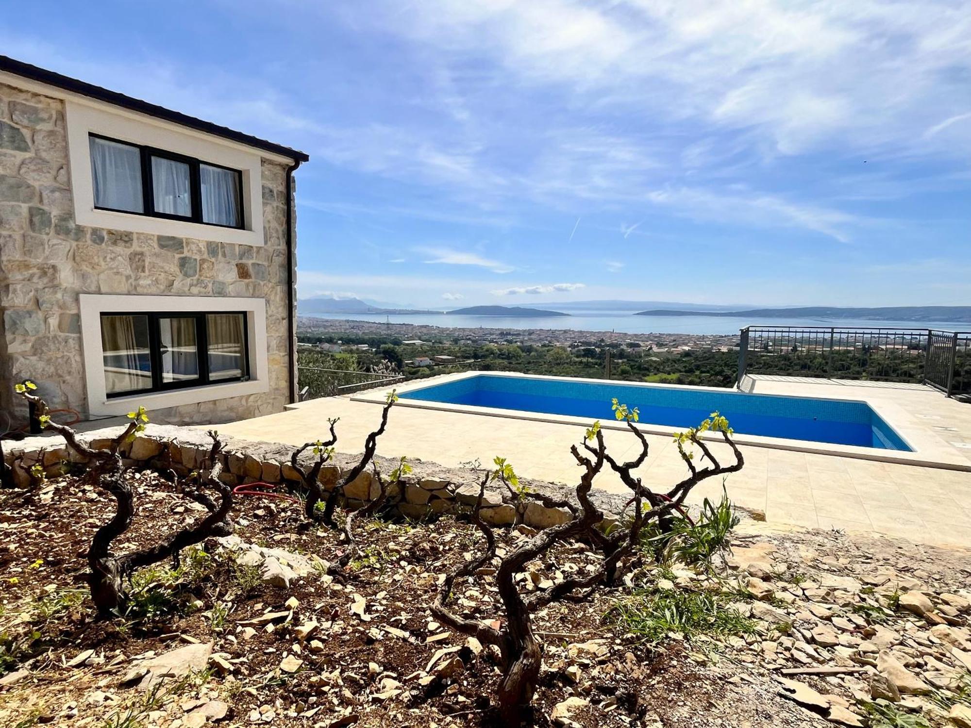Kaštel Novi Villa Bepina, Surrounded By Sea, Olive, Vineyard מראה חיצוני תמונה