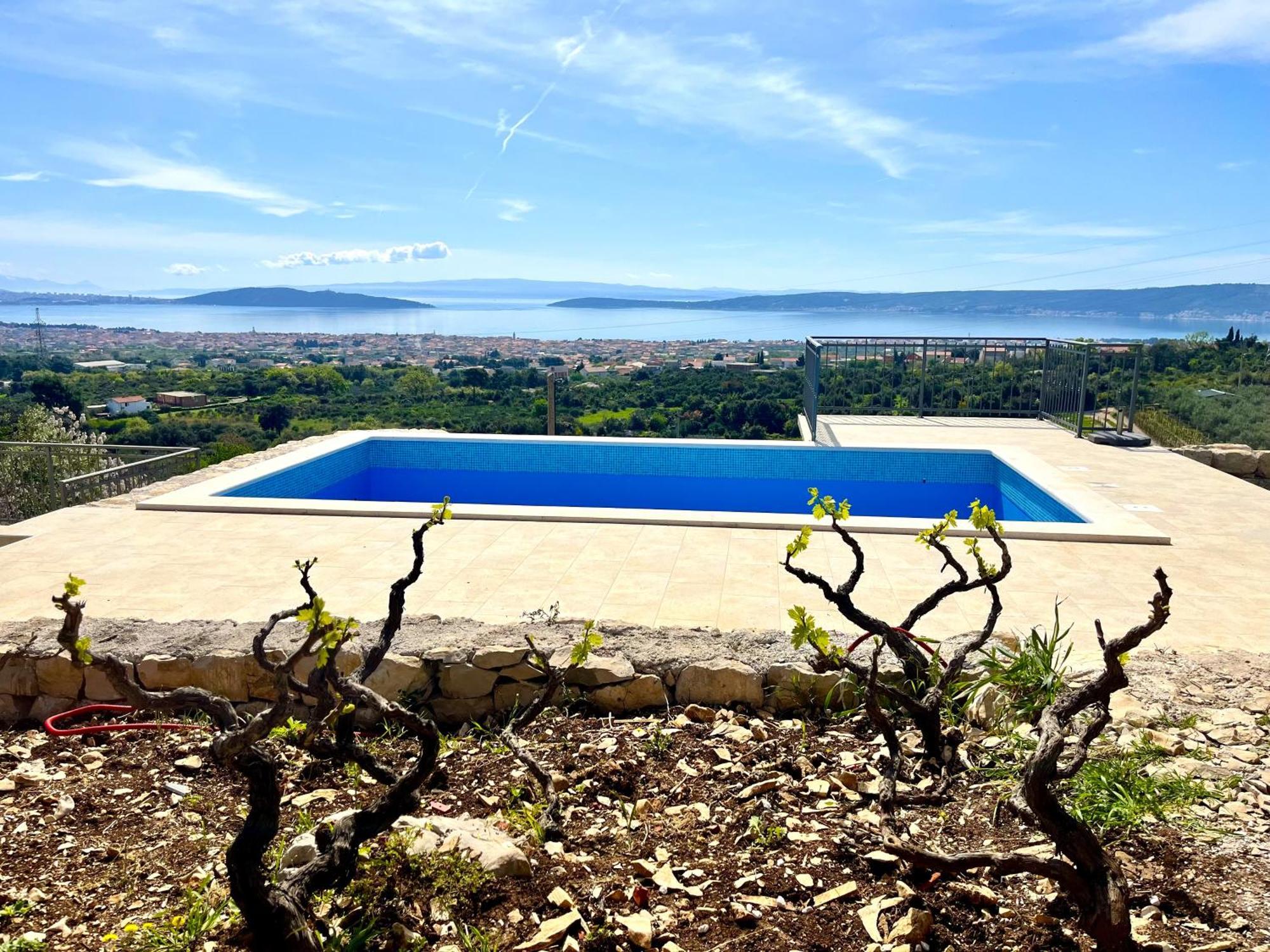 Kaštel Novi Villa Bepina, Surrounded By Sea, Olive, Vineyard מראה חיצוני תמונה