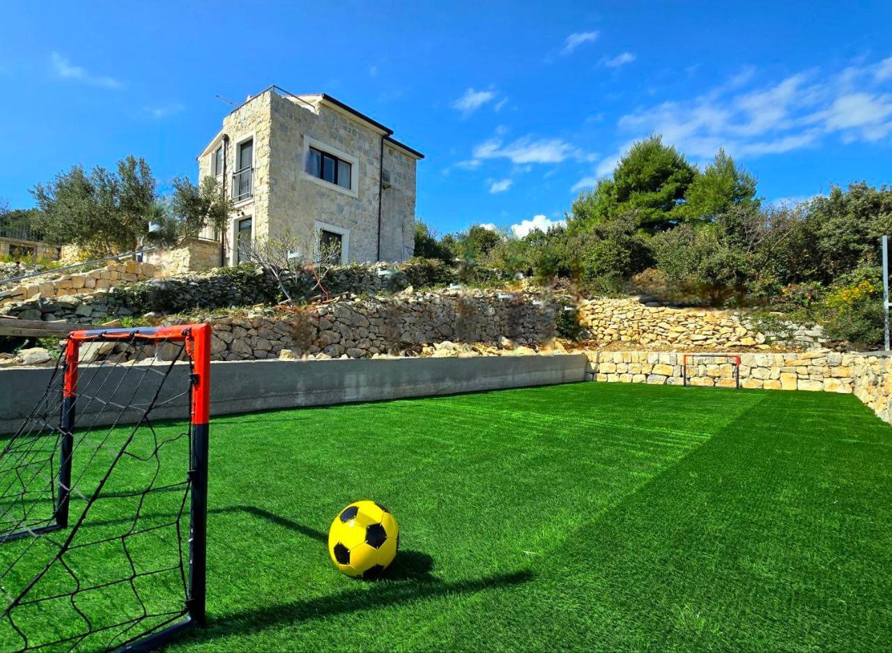 Kaštel Novi Villa Bepina, Surrounded By Sea, Olive, Vineyard מראה חיצוני תמונה
